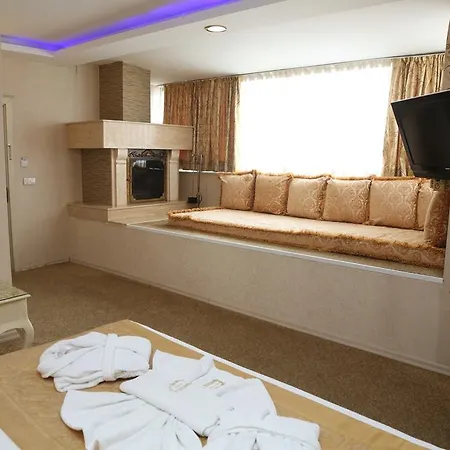 Golden Boutique Hotel