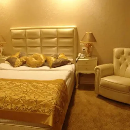 Golden Boutique Hotel