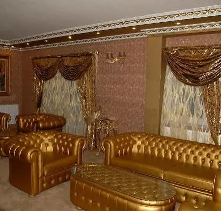 Golden Boutique Hotel