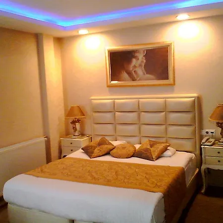 Golden Boutique מלון 2*