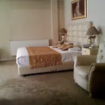 فندق Golden Boutique 2*