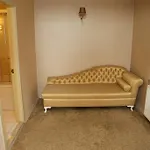 Golden Boutique 2*