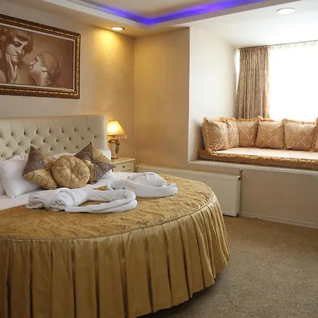 Отель Golden Boutique