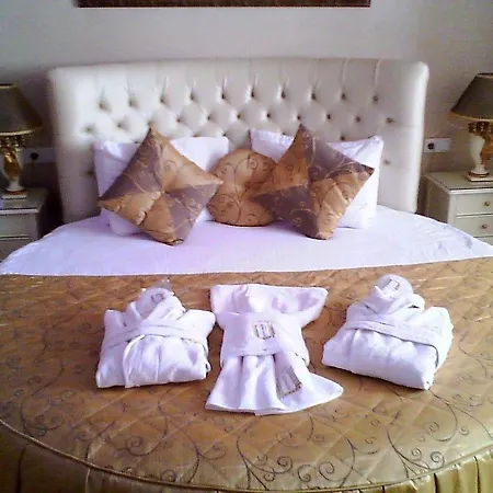 Golden Boutique