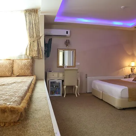 Golden Boutique Отель