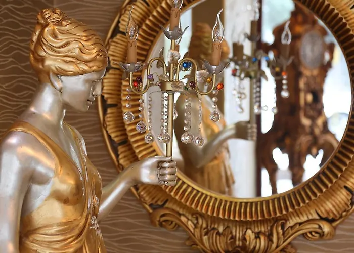 Golden Boutique Hotel 2*