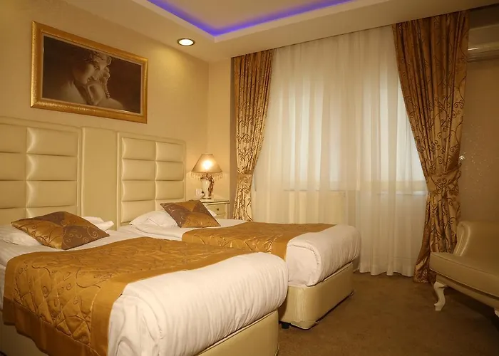 Golden Boutique Hotel 2*
